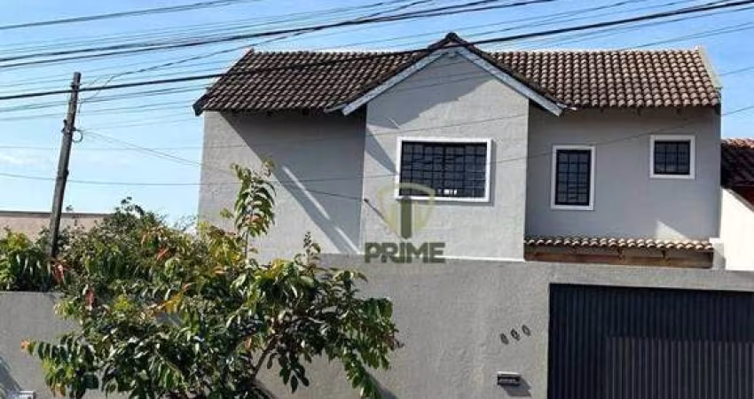 Sobrado à venda no Jardim Maria Luiza em Londrina.   - Casa com quintal amplo.