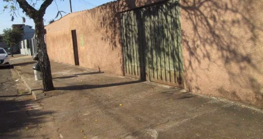 Casa à venda no centro em Londrina.
