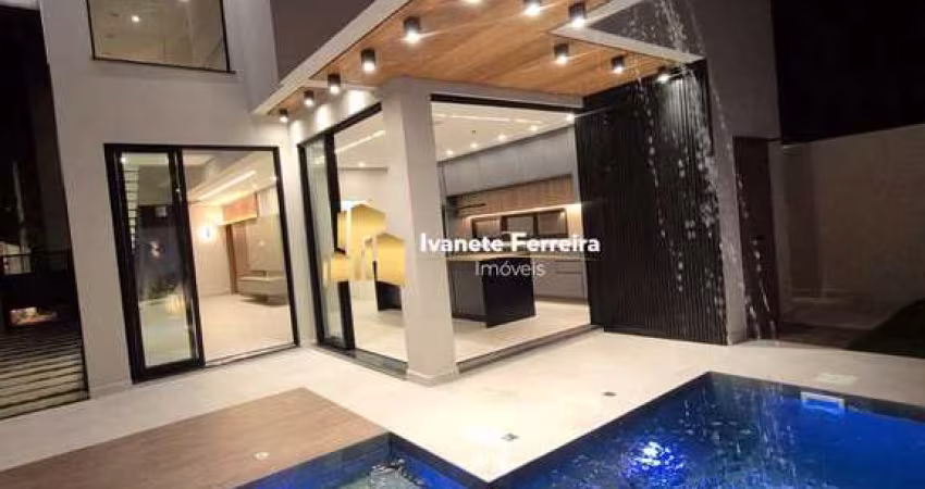Sobrado Novo em Condomínio Fechado, 4 suítes, 2 vagas, piscina.
