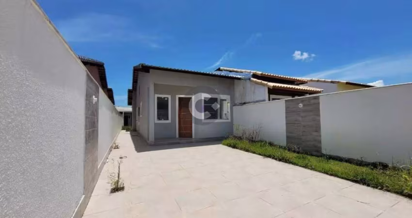 Casa para Venda em Maricá, Jardim Atlântico Central (Itaipuaçu), 2 dormitórios, 1 suíte, 2 banheiros, 1 vaga