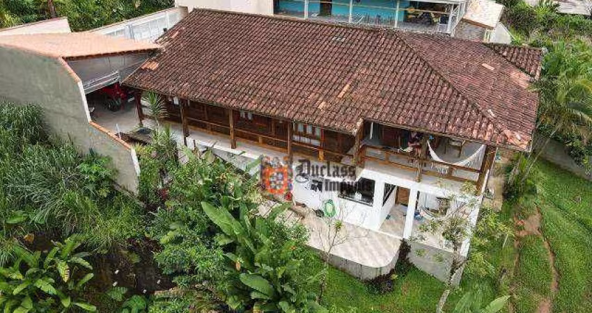 Casa com 4 dormitórios à venda, 180 m² por R$ 970.000,00 - Enseada - Ubatuba/SP