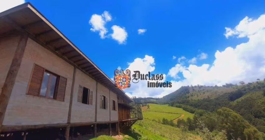 Chácara com 4 dormitórios à venda, 1500 m² por R$ 650.000,00 - Bom Jardim - Camanducaia/MG