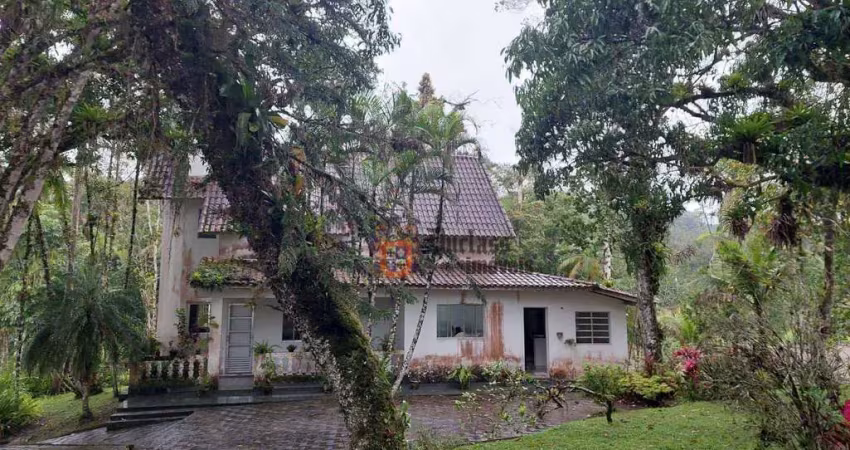 Sítio com 6 dormitórios à venda, 20000 m² por r$ 650.000,00 - parque serra mar - peruíbe/sp