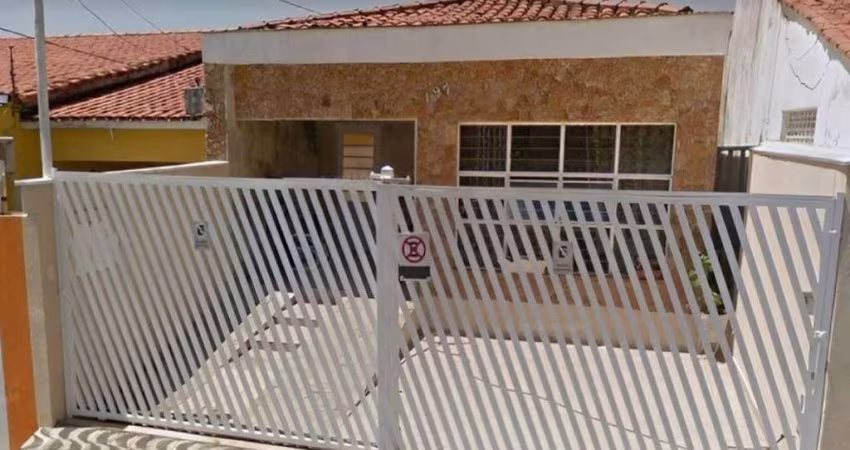Casa com 4 dormitórios à venda, 210 m² por R$ 720.800,00 - Centro - Votorantim/SP