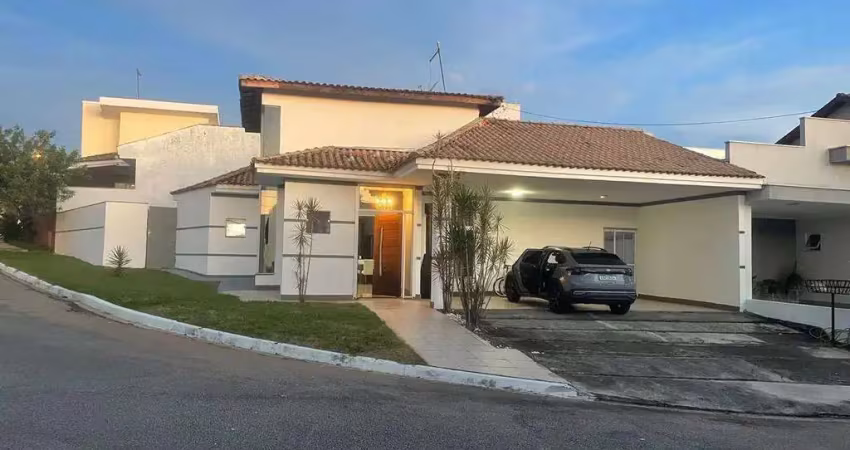 Casa com piscina à venda no Bairro Campolim em, Sorocaba/SP