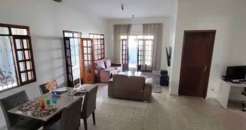 Casa com 4 quartos à venda na Rua Francisco Araújo, Compensa, Manaus