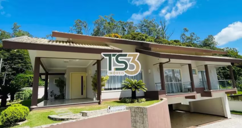 LINDA CASA ALTO PADRÃO E SEMI-MOBILIADA EM BRUSQUE!