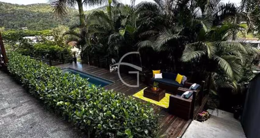 Casa com 3 quartos à venda no Bom Retiro, Joinville 