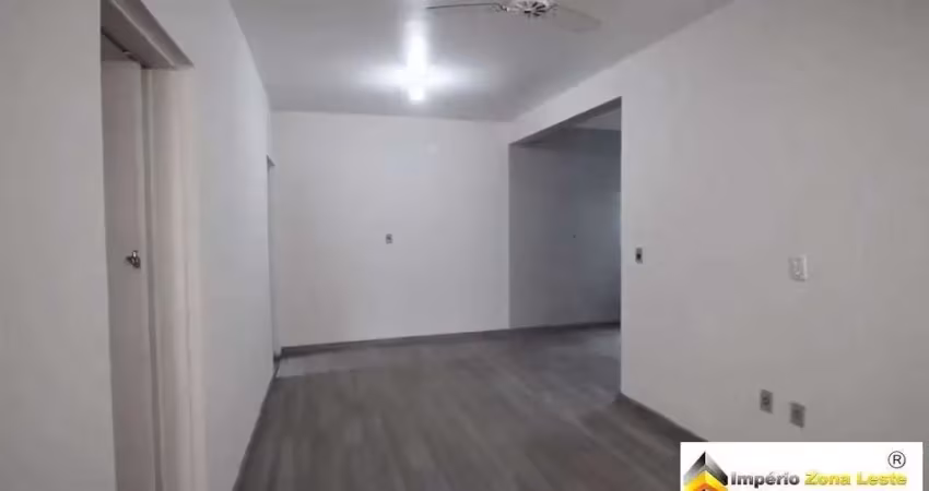 Casa com 3 quartos para alugar na Vila Carmosina, São Paulo 