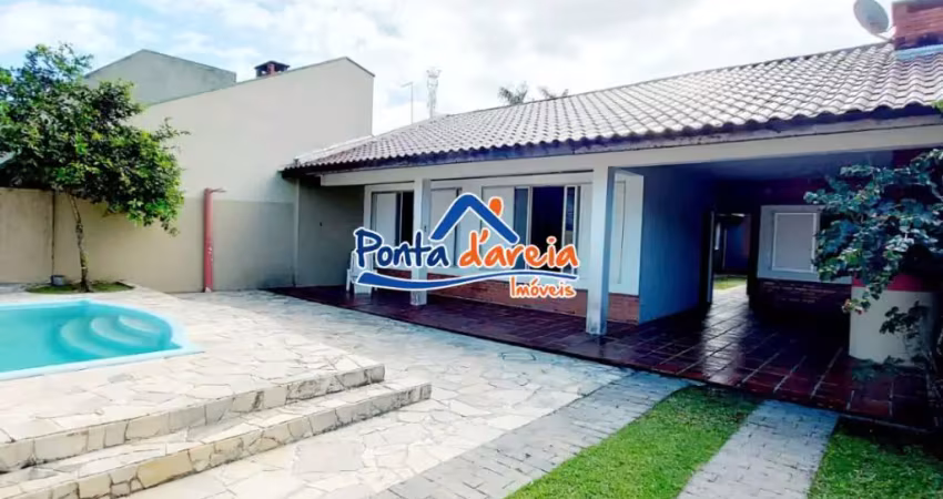 Casa à venda na Rua Canadá, 300, Atami, Pontal do Paraná