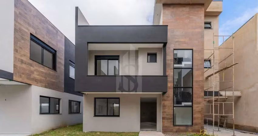 Casa em condomínio fechado com 3 quartos à venda na Rua Júlio Pasa, Uberaba, Curitiba
