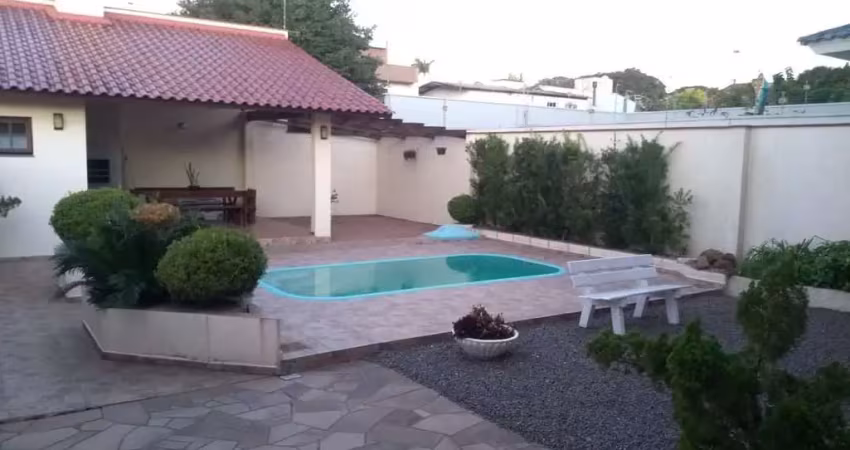 Casa com 4 quartos à venda na Rua Santo Inácio, 316, Cristo Rei, São Leopoldo