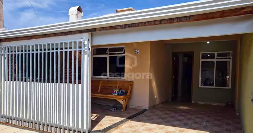 Casa em condomínio com 2 quartos e planejados  fazenda rio grande