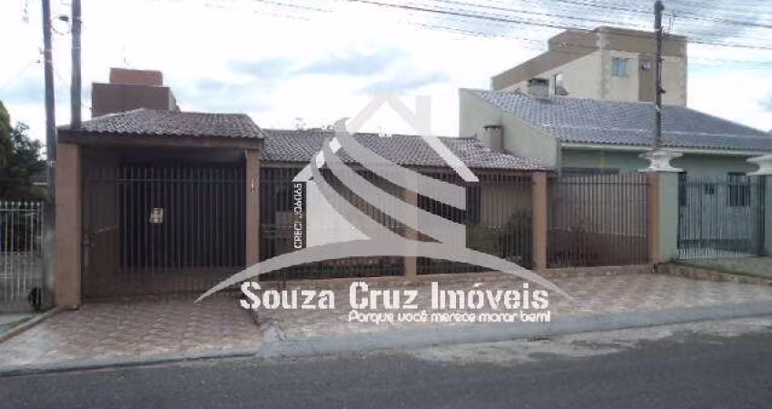 Excelente Residência em Ótima Localização em Colombo.