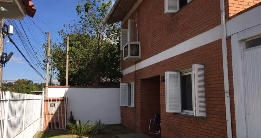 Casa com 3 quartos à venda na Rua Theodomiro José de Mello, 520, Feitoria, São Leopoldo