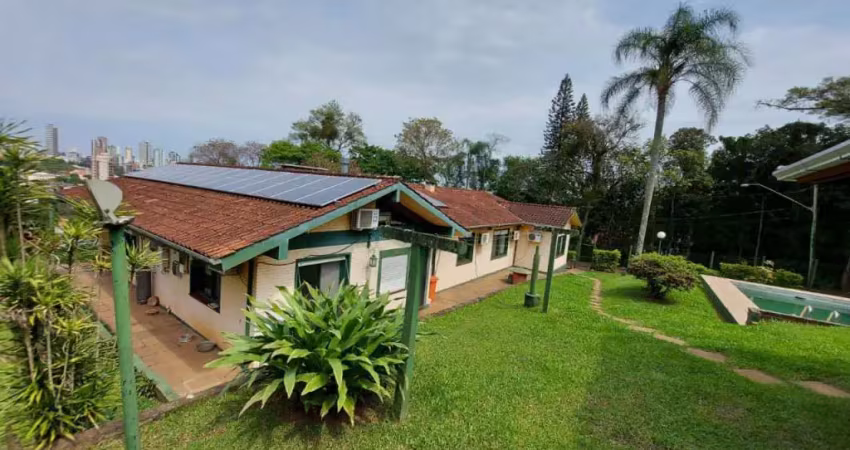 Casa com 5 quartos à venda na Guilherme Poschetzky, 55, Vila Nova, Novo Hamburgo