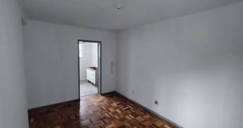 Apartamento 3d reformado, com box escriturado, coberto e fechado.