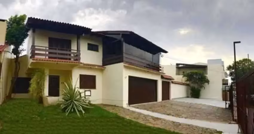 Casa com 7 quartos para alugar no Ipanema, Porto Alegre 
