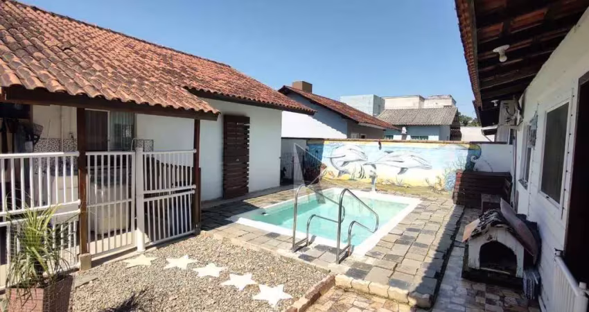 Casa com 4 dormitórios à venda, 180 m² por r$ 590.000,00 - meia praia - navegantes/sc