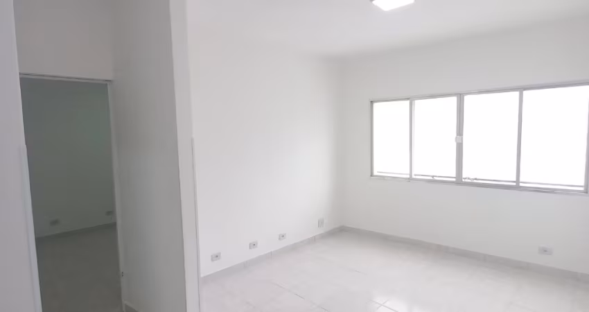 APTO REFORMADO PRÓXIMO A PRAIA  1 DORM, 46M²,  1 VAGA
