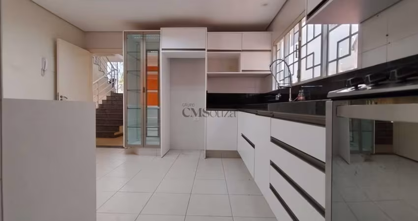 Casa para alugar 3 quartos e 305m² com piscina