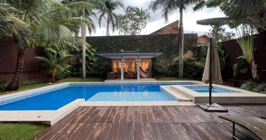 Casa Alto Padrão - 660m² - 4 Suítes - Venda