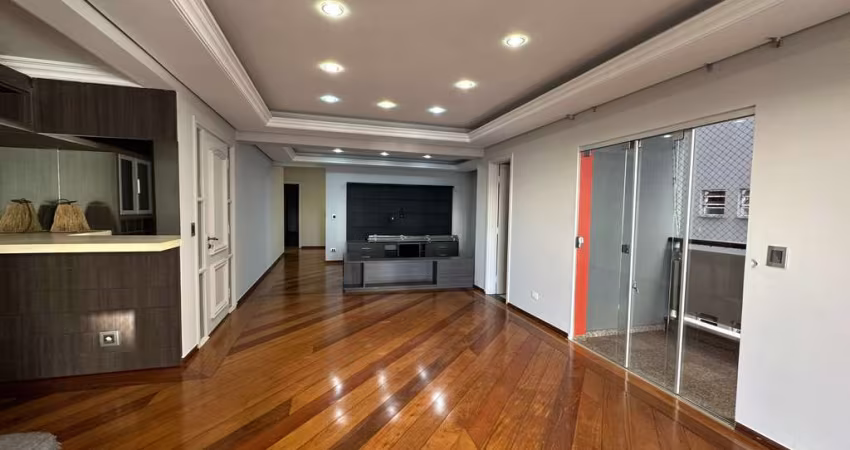 APARTAMENTO VENDA/LOCAÇÃO COM 03 SUITES NO CENTRO
