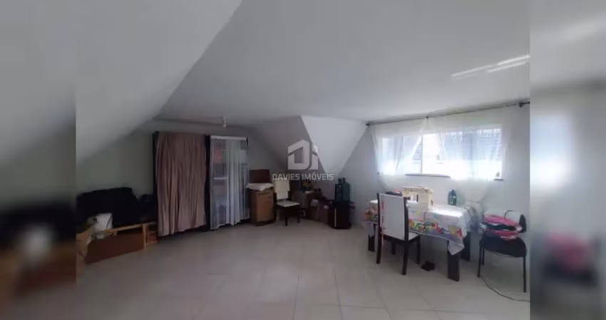 Casa com 3 quartos à venda na Rua Professor Oscar Martins Gomes, 323, Xaxim, Curitiba