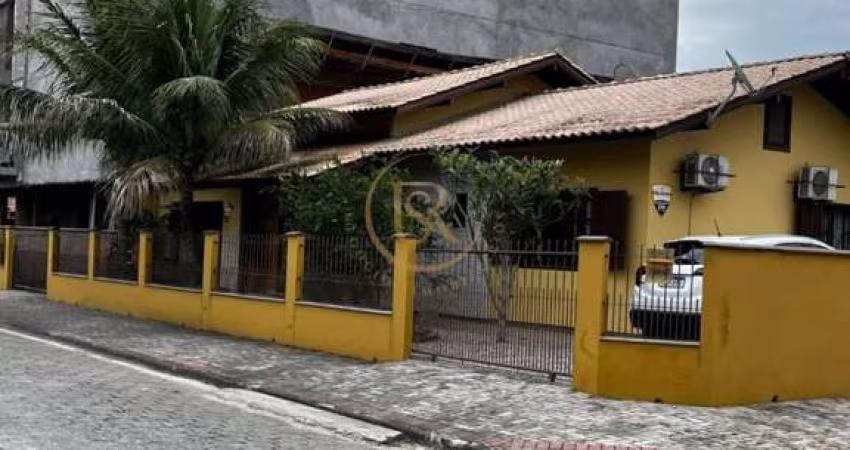 Compre casa no Perequê