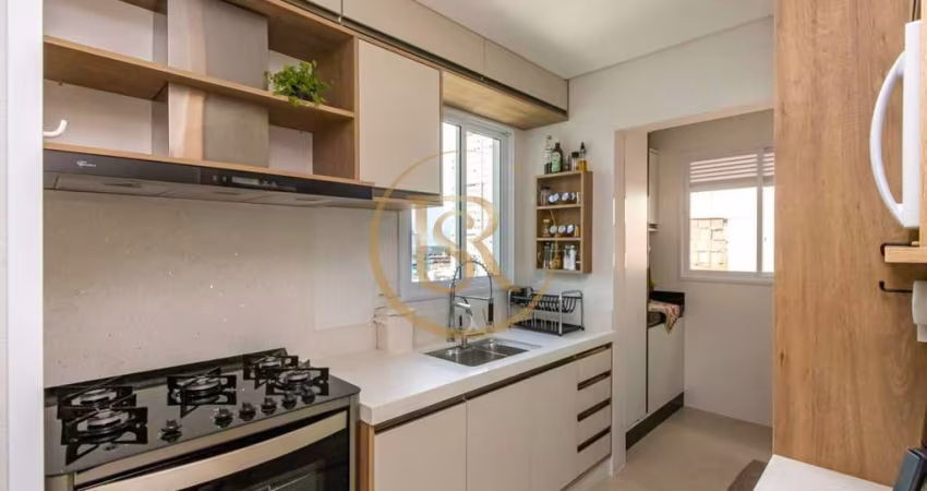 Apartamento à venda na Meia Praia