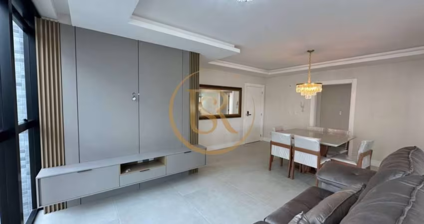 Apartamento na Meia Praia lazer diferenciado