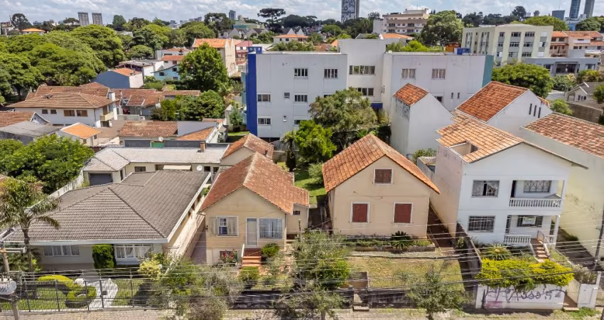 Terreno à venda no bairro Bom Retiro - Curitiba/Paraná