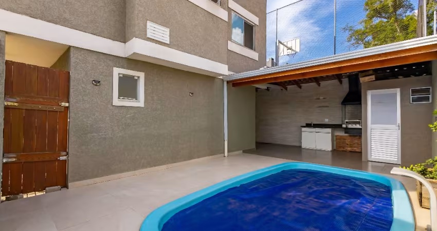 Sobrado à venda, 3 quartos, 1 suíte, 3 vagas no Santa Cândida, Curitiba, Paraná