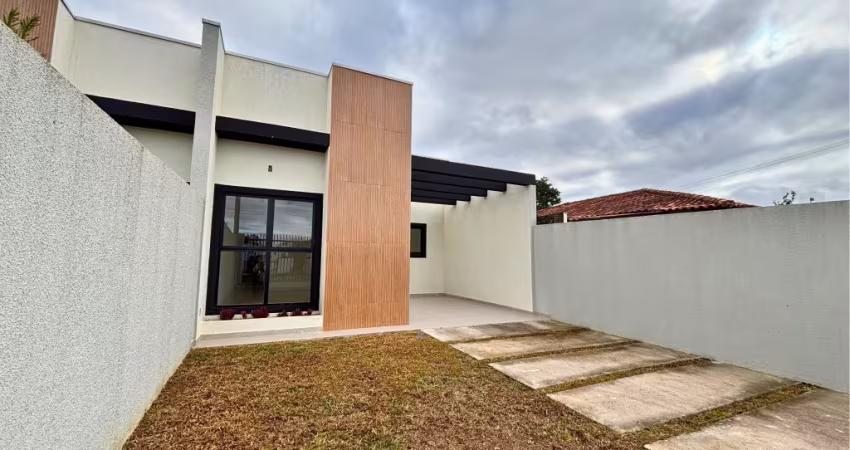 Casa Térrea,  03 Dormitórios sendo 01 Suíte - Ouro Fino - São José dos Pinhais