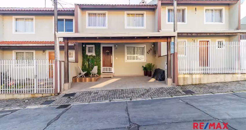 Sobrado em condomínio a venda no xaxim, 2 quartos, closet e ampla área gourmet