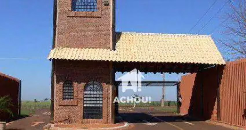 Terreno com 2500m2, condomínio fechado, com piscina já construída, imperdível!