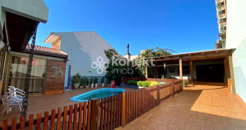 Casa 4 dormitórios e 1 Ampla Suíte no Coqueiral  -  Cascavel