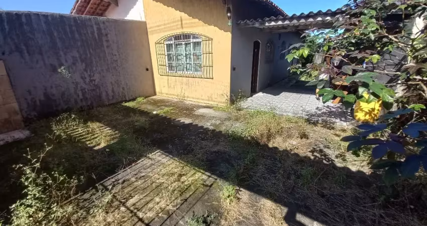 Casa térrea, geminada 02 dormitórios para reforma no balneário florida