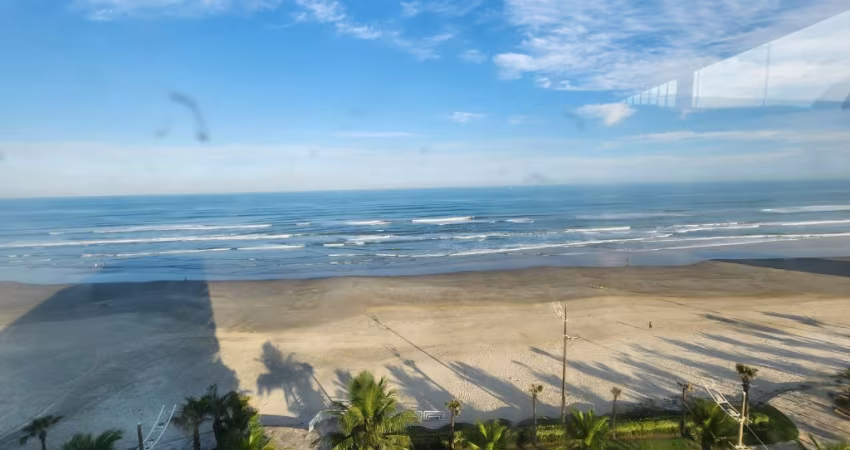 Apartamento 03 dormitorios, sacada frente mar!