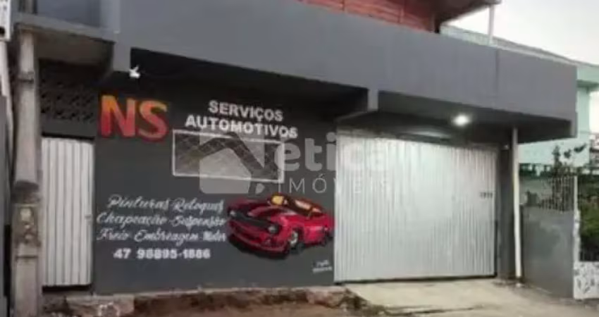 OPORTUNIDADE ÚNICA PARA NEGÓCIO E MORADIA  CASA E COMÉRCIO NO B.SANTA REGINA EM ITAJAÍ SC.