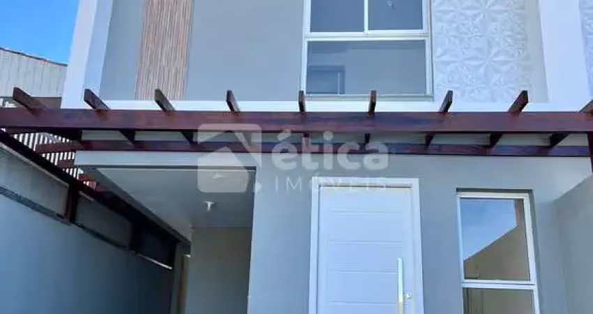 Geminado novo à venda no bairro espinheiros, com 03 dormitórios, sendo 02 suítes