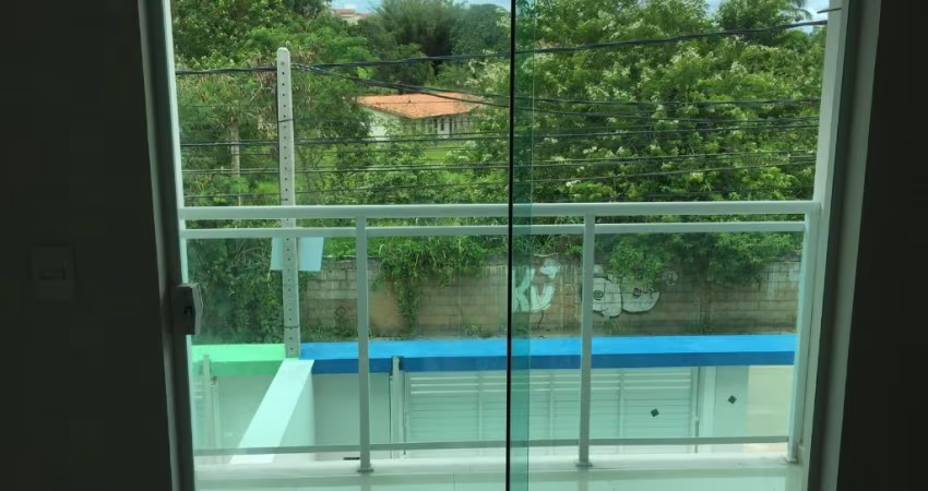 Excelente casa na Granja dos Cavaleiros com 03 quartos
