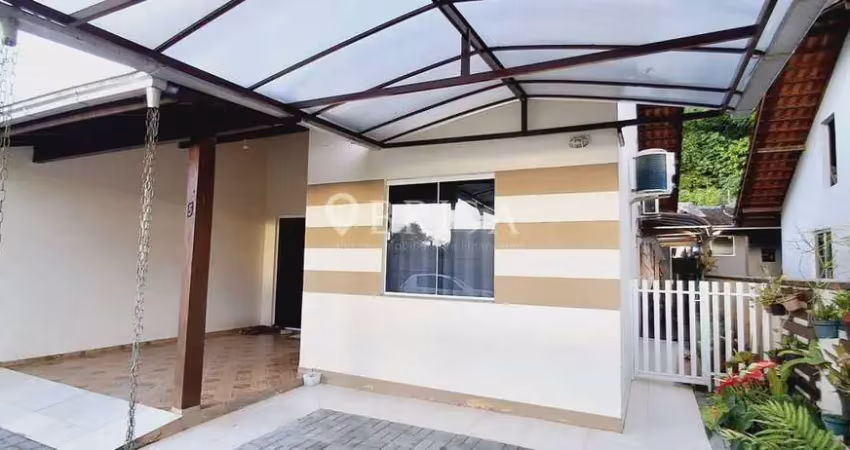 CASA NO BAIRRO BEIRA RIO EM GUARAMIRIM