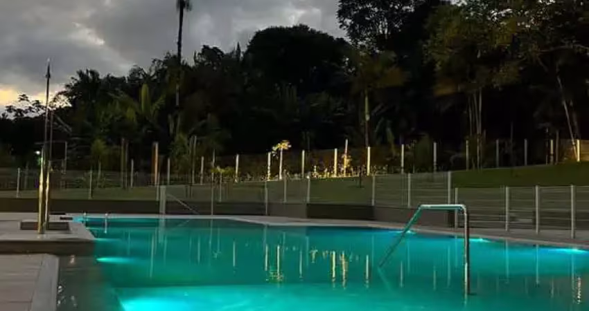 Apartamento em andar alto no jardim das orquídeas - vila lalau