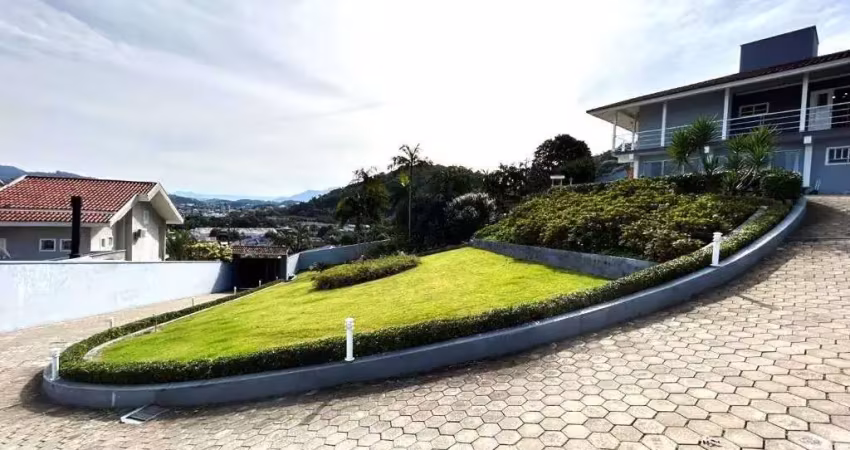 Casa com 4 quartos à venda no Czerniewicz, Jaraguá do Sul 