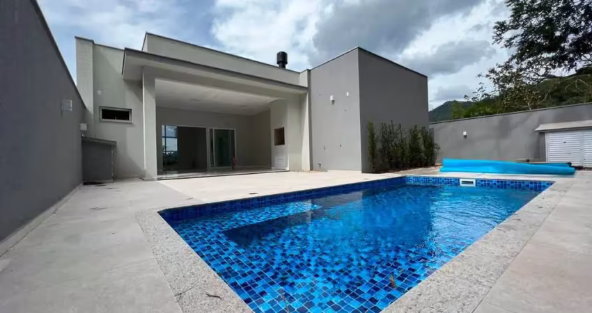 Casa com 4 quartos à venda na Barra do Rio Cerro, Jaraguá do Sul 