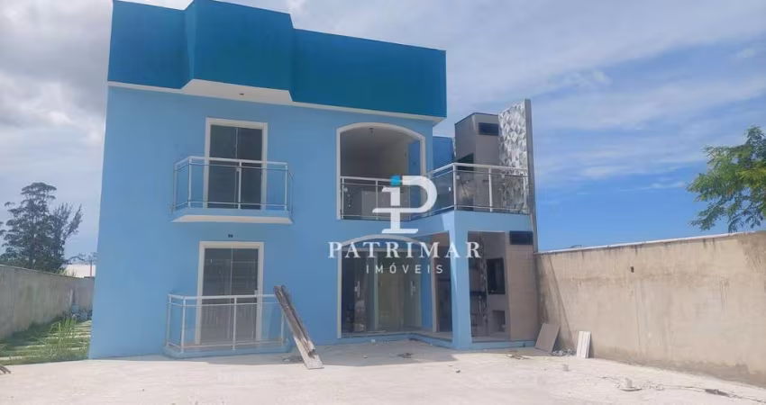 Apartamento à venda, 2 quartos, R$ 239.500,00, em Itaipuaçu-Maricá/RJ.