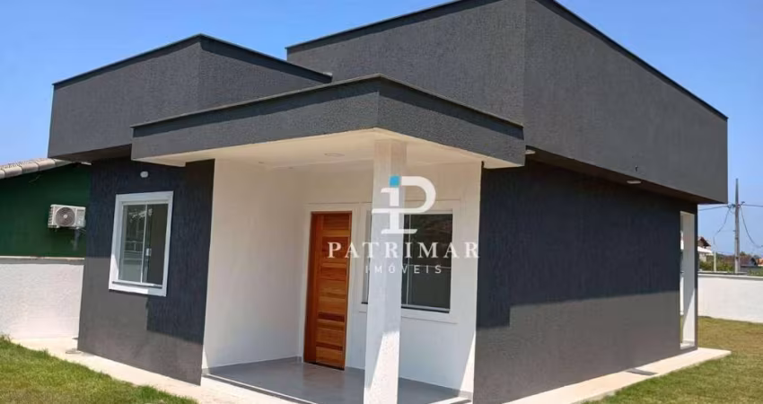 Casa com 2 dormitórios à venda, 72 m² por R$ 399.000 - Chácara de Inoã - Maricá/RJ