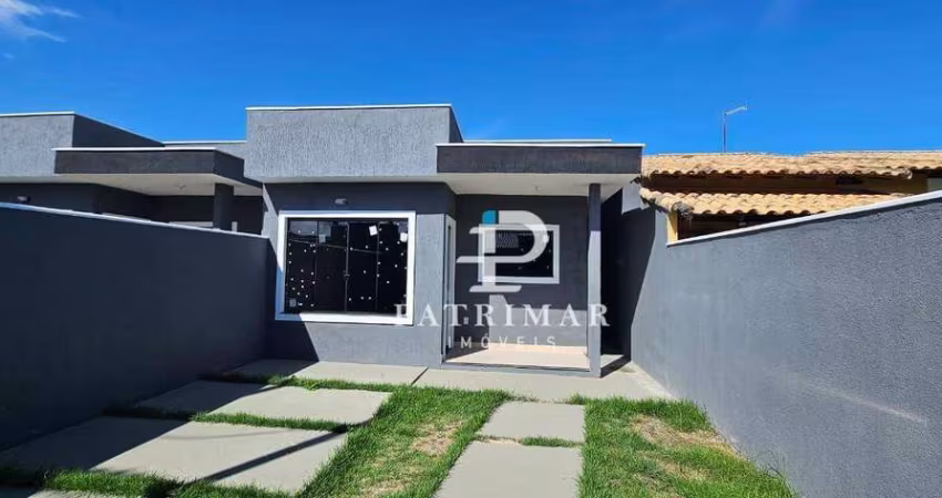 Casa com 2  Quartos, Área gourmet e Piscina à venda, 77 m² por R$ 530.000 - Itaipuaçu - Maricá/RJ