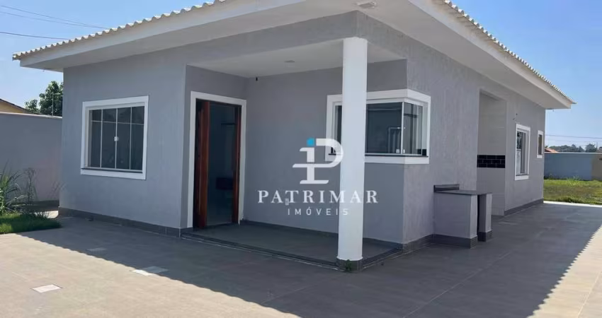 Casa com 3 Quartos à venda, 90 m² por R$ 499.000 - Jardim Atlântico Central - Maricá/RJ